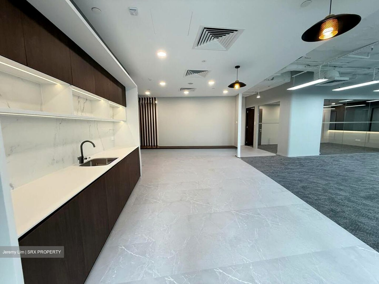 Sandcrawler (D5), Office #498347721